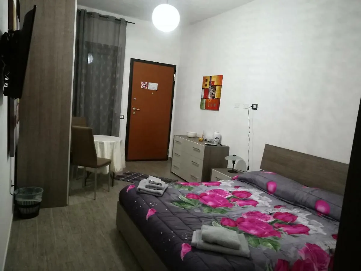 Rooms Loru Sestu
